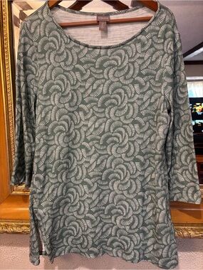 Chico’s Green & White Top - Size L (2)